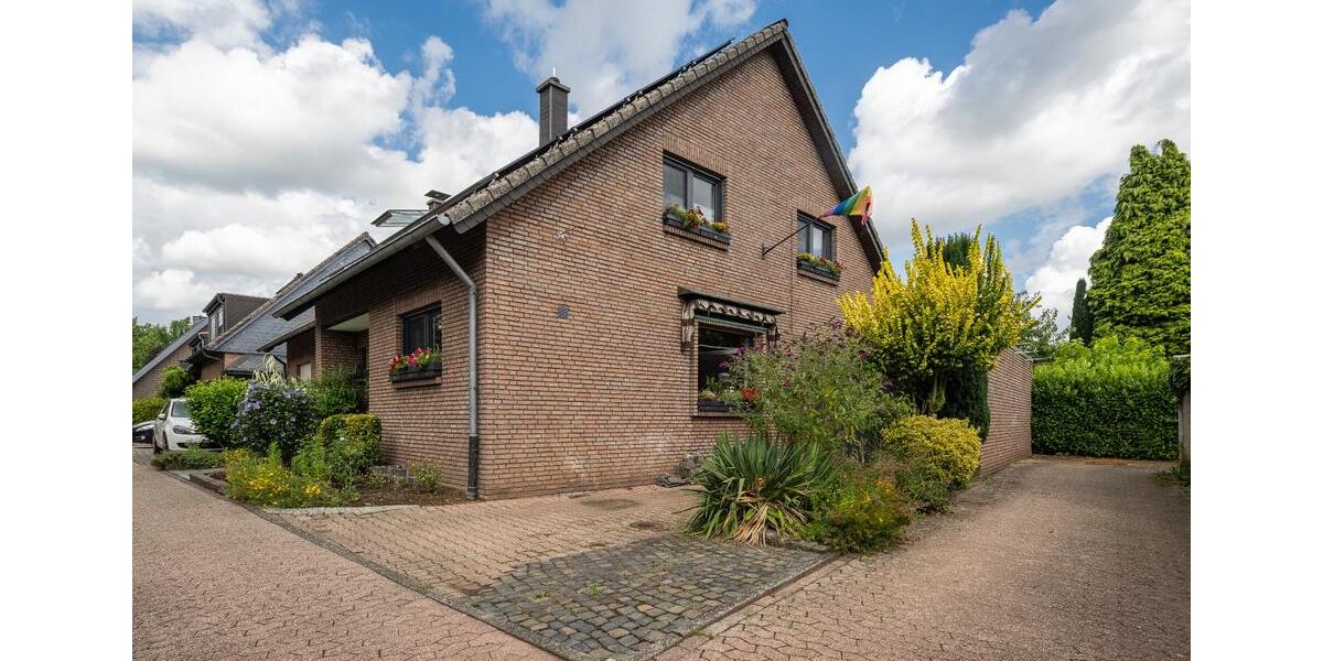 Doppelhaushälte neuwertiger Zustand Tönisvorst-Vorst 4 zimmer