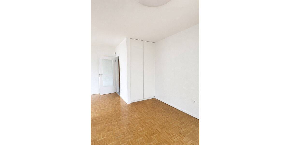 Etagenwohnung Mönchengladbach Stadtmitte - 2 Zimmer, 67 m&sup2;, 885&euro; | Angebot:26858283