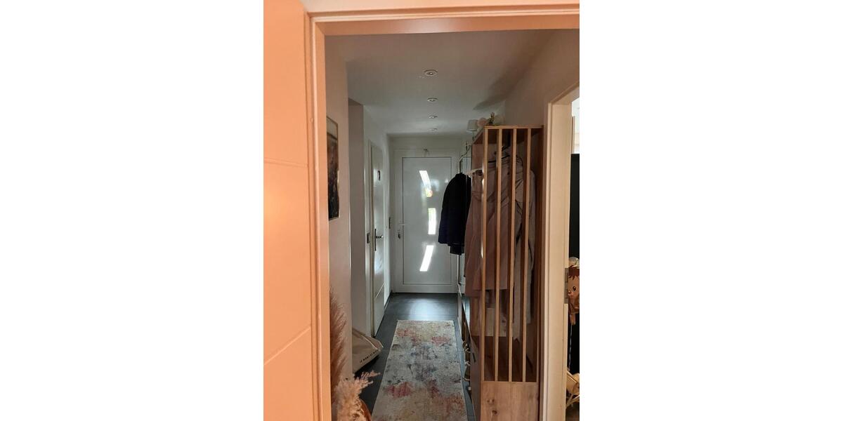 Reihenhaus Solingen Central - 6 Zimmer, 120 m&sup2;, 2.300&euro; | Angebot:25767922