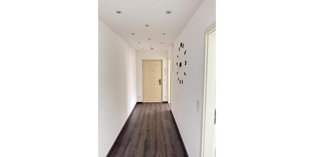 Dachgeschoßwohnung Krefeld Benrad - 2 Zimmer, 60 m&sup2;, 750&euro; | Angebot:25484276
