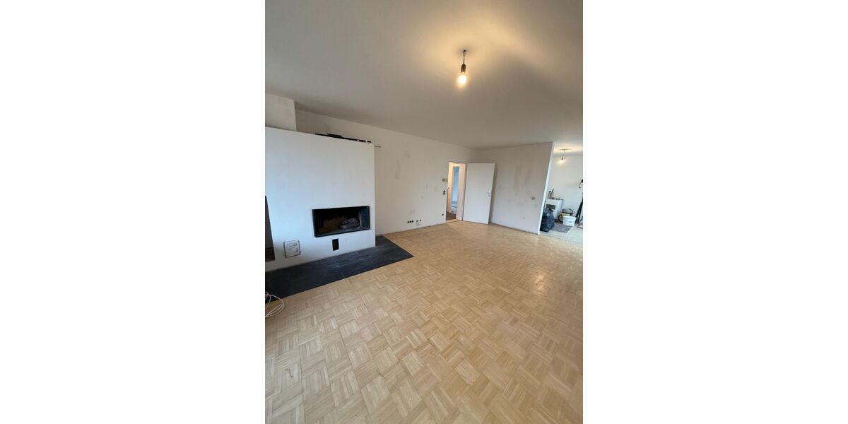 MG- Rheydt - zentrale helle und gemütliche 2-Zimmer Wohnung (60qm) - Dachgeschoßwohnung Mönchengladbach Heyden | Angebot:27433027