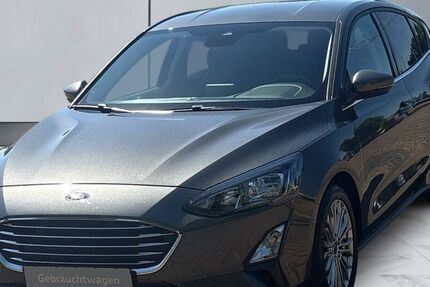 Ford Focus 27.123 km 16.890 € Viersen 41751