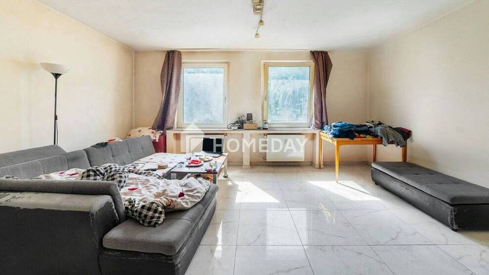 StudentenWohnung: 1-Zimmer-Wohnung mit Badewanne und Handtuchwärmer in stadtnaher Lage