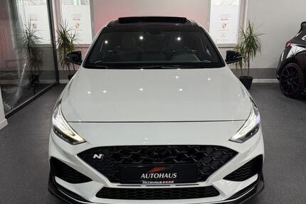 Hyundai i30 59.857 km 28.950 &euro; Remscheid 42857