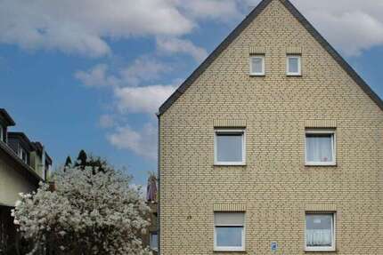 Haus zum Kaufen in Neuss-Holzheim 415.000 € 176 m²