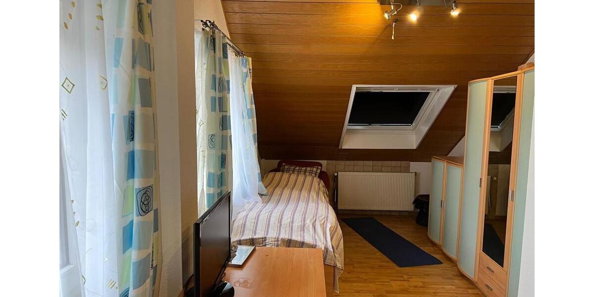 Einfamilienhaus Neuss Erfttal - 3 Zimmer, 160 m&sup2;, 2.300&euro; | Angebot:26121768