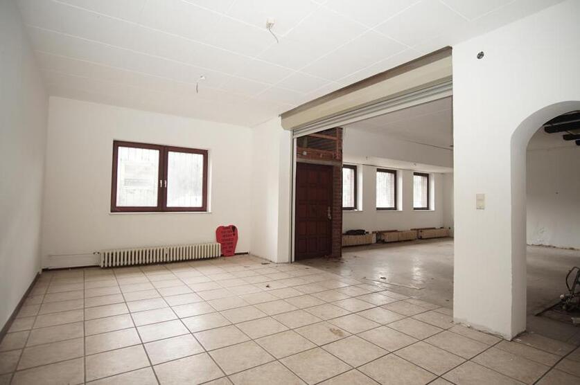 ~ Sanierungsbedürftige Gaststätte FREI ~ zimmer