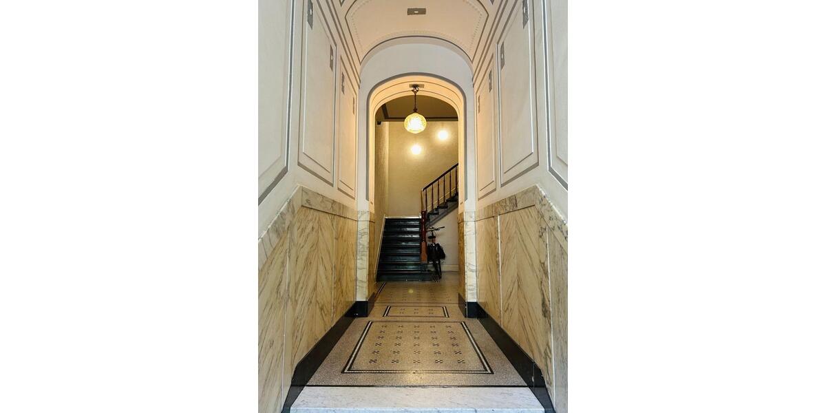 Vollmöbilierte Altbauwohnung auf Zeit am Düsseldorfer Volksgarten 1 zimmer