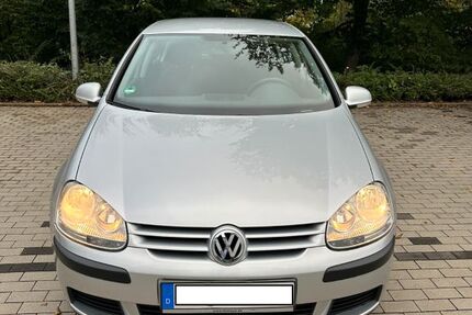 VW Golf 94.180 km 5.200 € Sprockhövel 45549