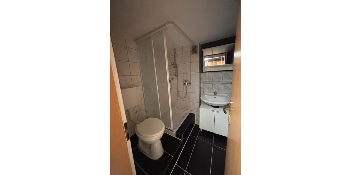 Etagenwohnung Düsseldorf Oberbilk - 1 Zimmer, 25 m&sup2;, 600&euro; | Angebot:26416843