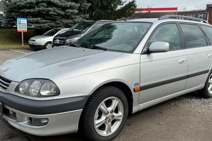 Toyota Avensis 188.258 km 2.750 &euro; Remscheid 42855