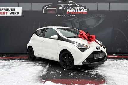 Toyota Aygo (X) 94.979 km 8.490 &euro; Düsseldorf 40591