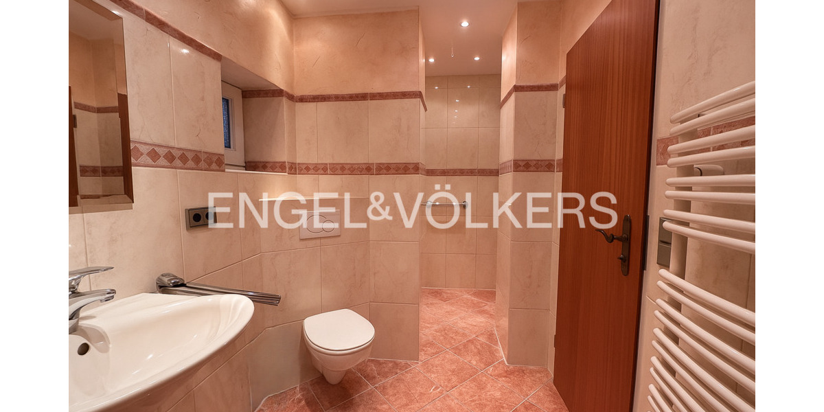 Wohnen mit Weitblick - Charmantes Reihenhaus mit Sauna und Garage 4 zimmer