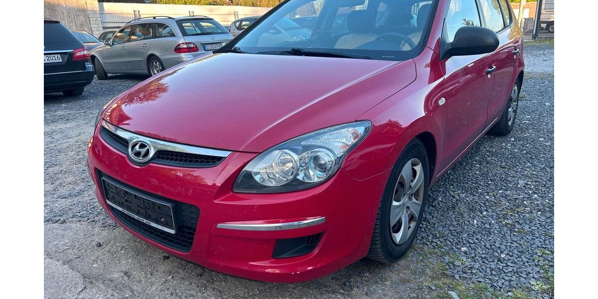 Hyundai i30 148.000 km 2.000 &euro; Kaarst 41564