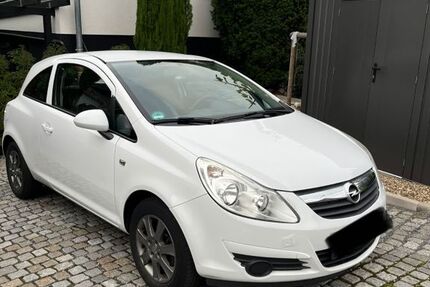 Opel Corsa 131.000 km 2.200 € Korschenbroich 41352