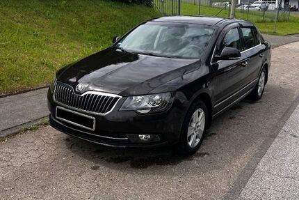 Skoda Superb 227.000 km 6.700 &euro; Burscheid 51399