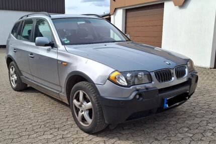 BMW X3 219.500 km 3.999 € Düsseldorf 40489