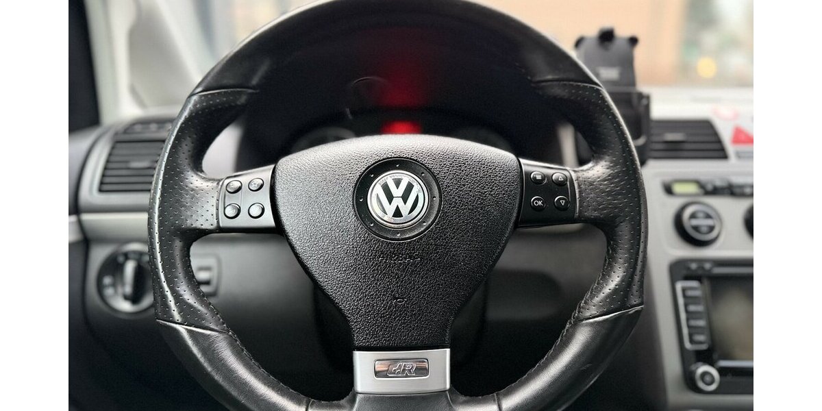 VW Touran R-Line Schiebedach Leder 7Sitze IHand 124.990 km 11.900 &euro; Mönchengladbach 41066