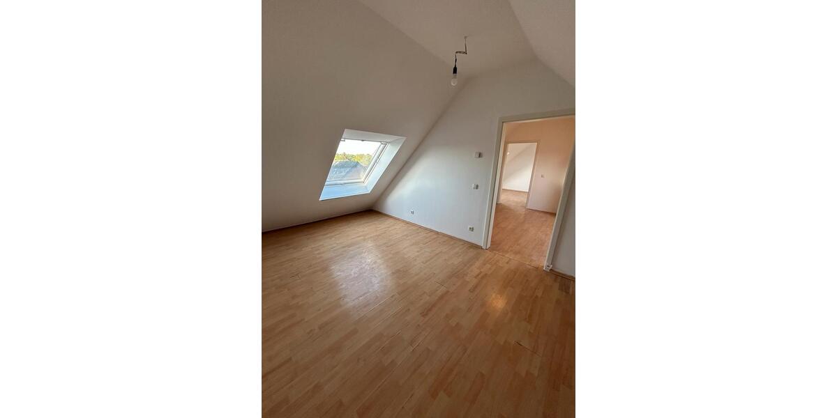 Etagenwohnung Mülheim an der Ruhr Heißen - 3 Zimmer, 90 m&sup2;, 799&euro; | Angebot:26415616