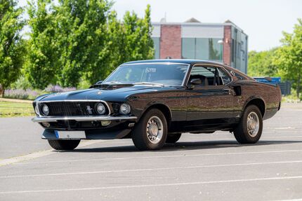 Ford Mustang 69.392 km 112.000 € Willich 47877