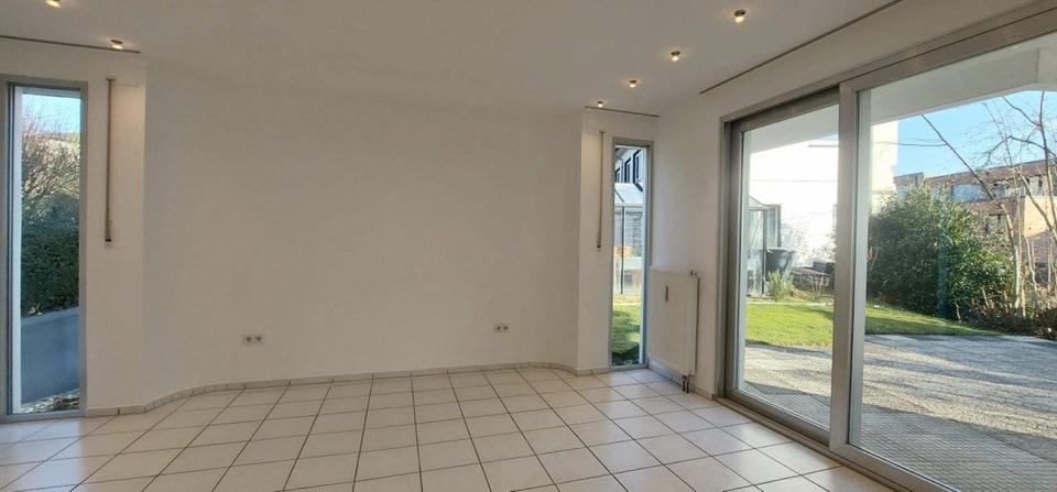 Erdgeschoßwohnung Solingen Central - 2 Zimmer, 86 m&sup2;, 1.000&euro; | Angebot:26367908