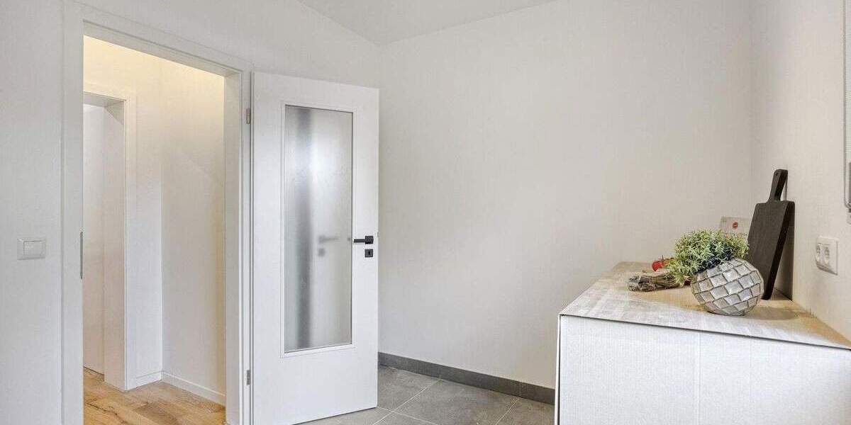 Etagenwohnung Meerbusch Strümp - 3 Zimmer, 84 m&sup2;, 340.000&euro; | Angebot:25862608
