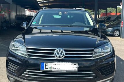 VW Touareg 345.000 km 12.245 € Essen 45356