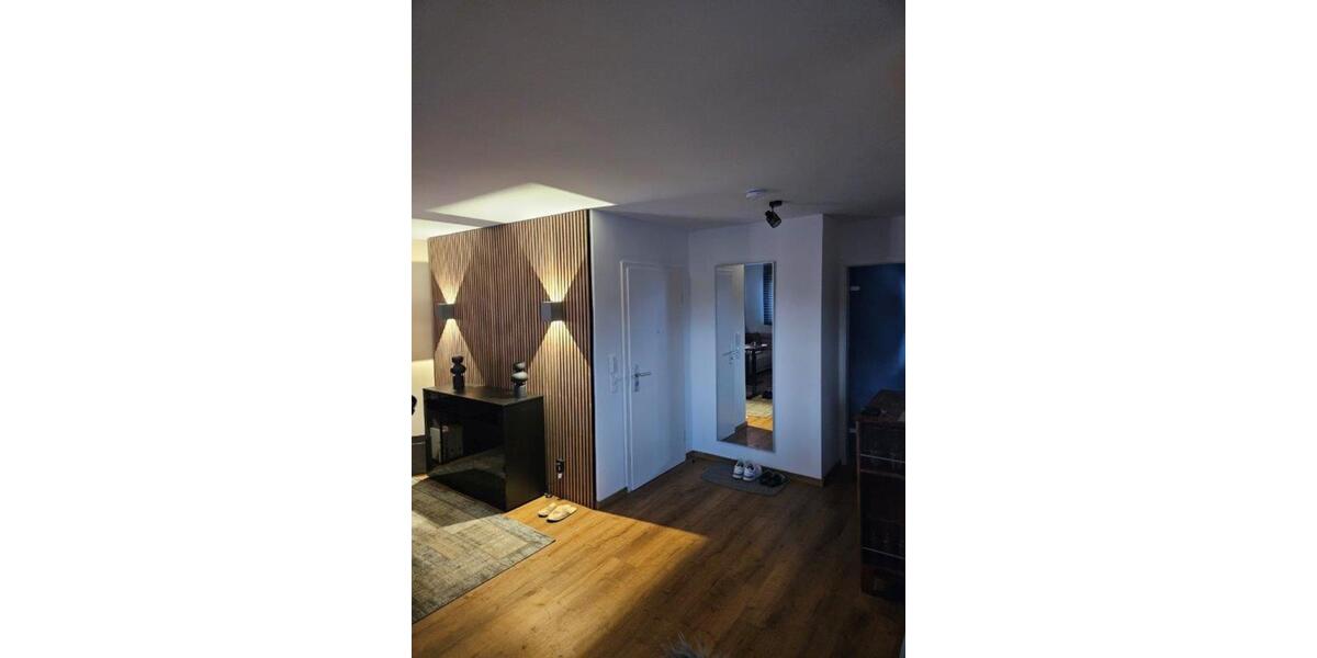 Möbliertes Wohnen mit Stil und Aussicht! Luxuriöse DG-Wohnung mit 2 zimmer