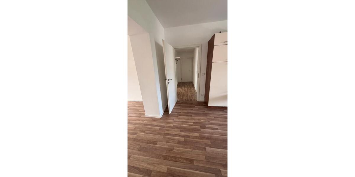 Etagenwohnung Düsseldorf Oberbilk - 2 Zimmer, 61 m&sup2;, 820&euro; | Angebot:26415625