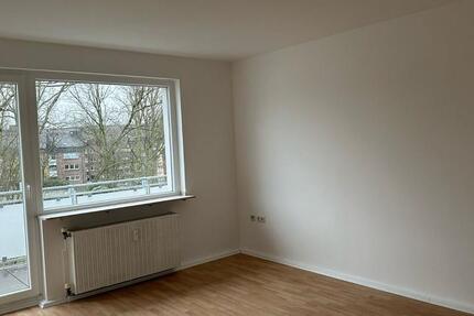 von privat: 3-Zimmerwohnung in Oberhausen Lirich zentrale Lage 3 zimmer