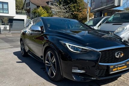 INFINITI Q30 72.000 km 17.999 &euro; Solingen 42699