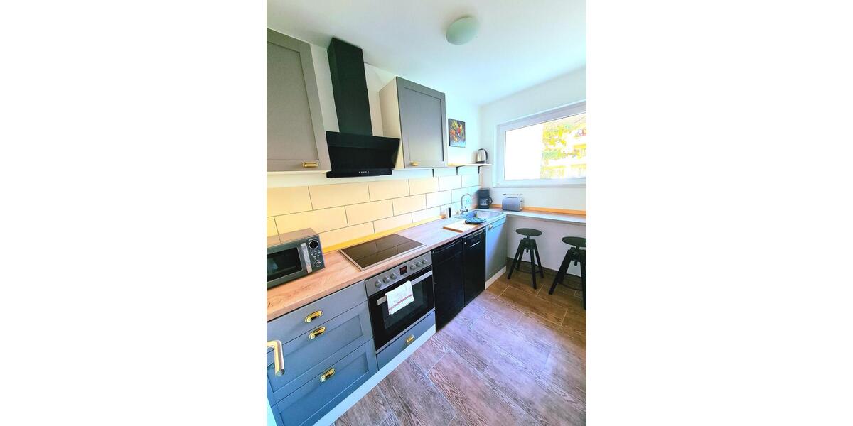 Derendorf: 1Zi. Whg. Kernsaniert, bezugsfertig mit Balkon 1 zimmer