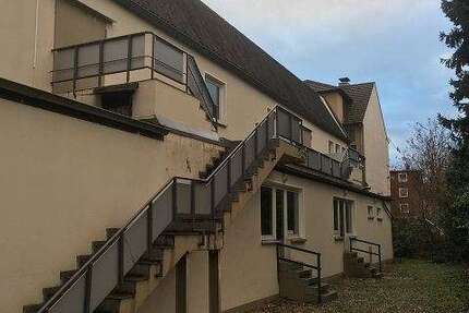 Haus zum Kaufen in Duisburg 1.299.000 € 1815 m²