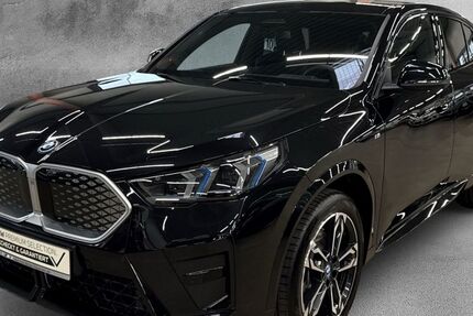 BMW iX2 3.828 km 51.587 &euro; Kempen 47906