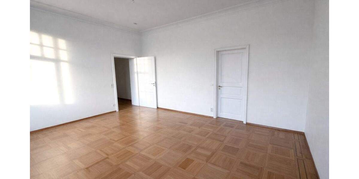 Altbaujuwel mit Charakter: Architektur, die man spürt - Ein Haus mit Seele und Geschichte! 3 zimmer