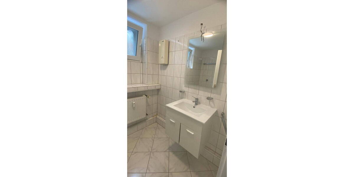 Etagenwohnung Düsseldorf Lohausen - 2 Zimmer, 77 m&sup2;, 1.400&euro; | Angebot:26933027