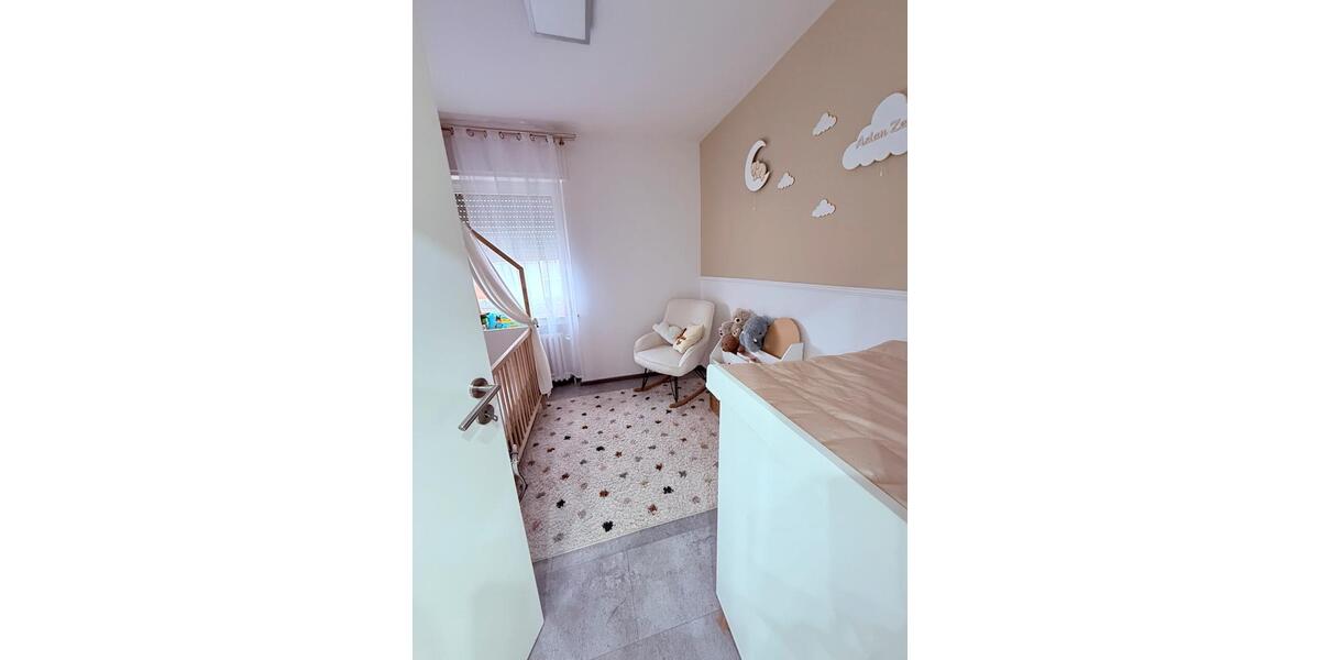 Etagenwohnung Grevenbroich Neuenhausen - 3 Zimmer, 72 m&sup2;, 230.000&euro; | Angebot:24980631