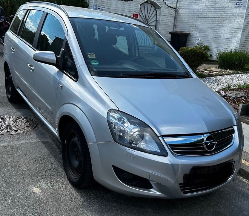 Opel Zafira 158.000 km 3.200 € Wuppertal 42111