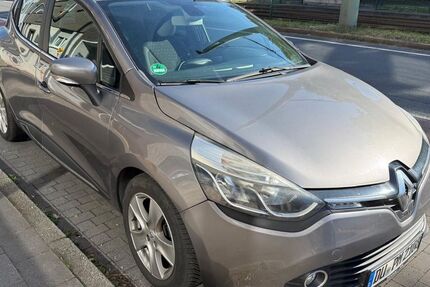 Renault Clio 23.500 km 10.999 &euro; Duisburg 47139