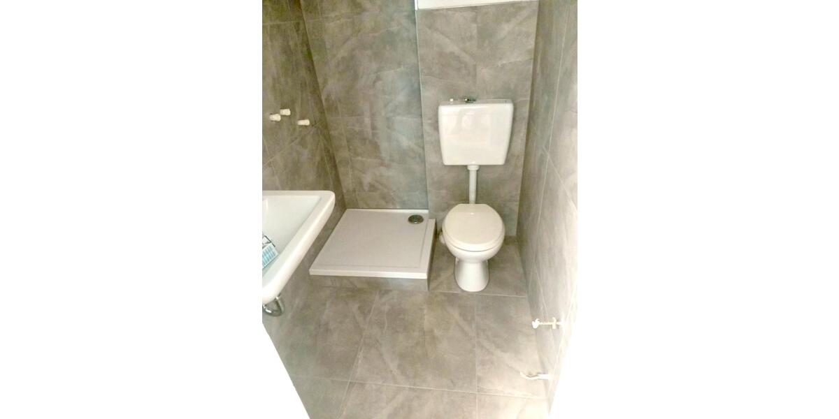 Erdgeschoßwohnung Krefeld Cracau - 1.5 Zimmer, 33 m&sup2;, 420&euro; | Angebot:26322713