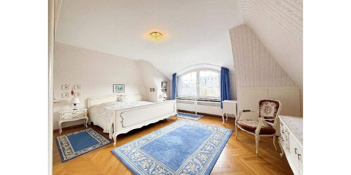 TOLLES ANWESEN MIT SCHWIMMBAD IN KREFELD-KLIEDBRUCH! 9 zimmer