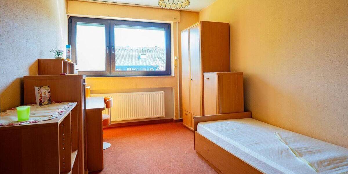 Reihenmittelhaus Krefeld / Oppum Bockum - 5 Zimmer, 113 m&sup2;, 359.000&euro; | Angebot:26556462