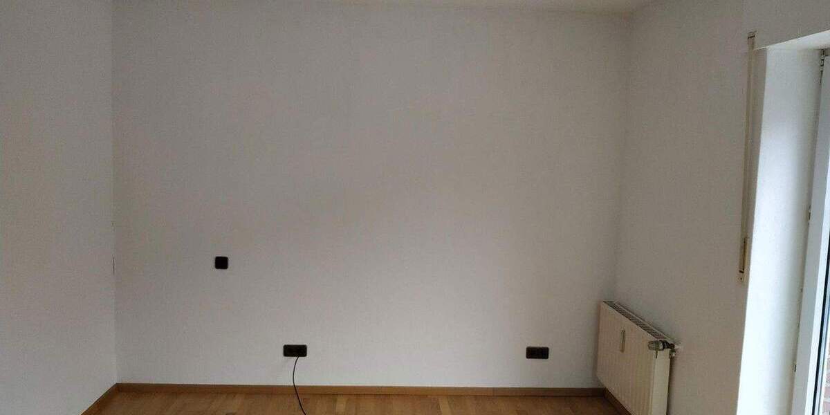 Etagenwohnung Krefeld Hüls - 2 Zimmer, 74 m&sup2;, 850&euro; | Angebot:25760379