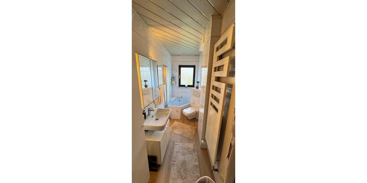 Schöne Erdgeschosswohnung am Crönpark Krefeld-Oppum zu vermieten 3 zimmer