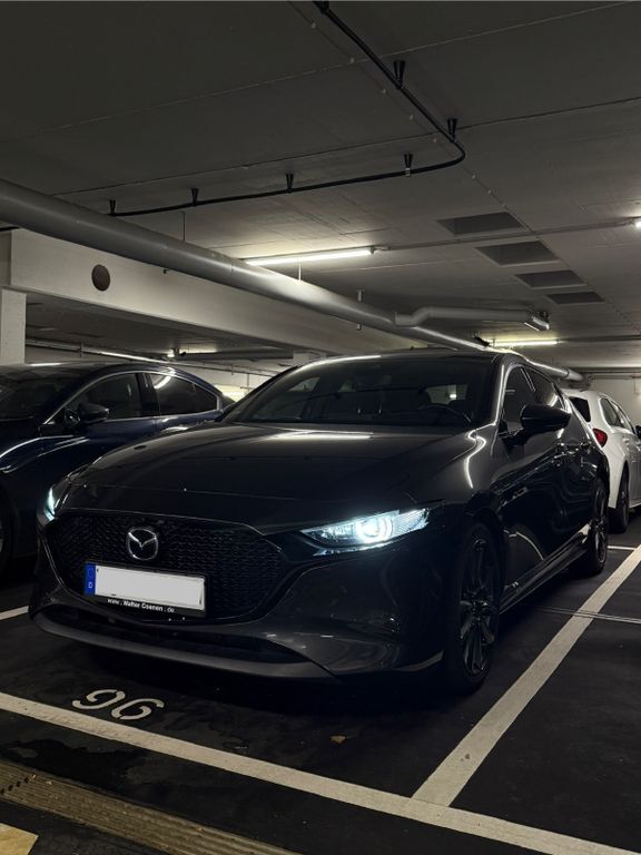 Mazda 3 46.000 km 19.800 € Düsseldorf 40239