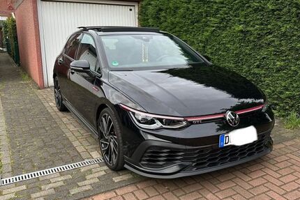 VW Golf 40.000 km 30.900 &euro; Duisburg 47179