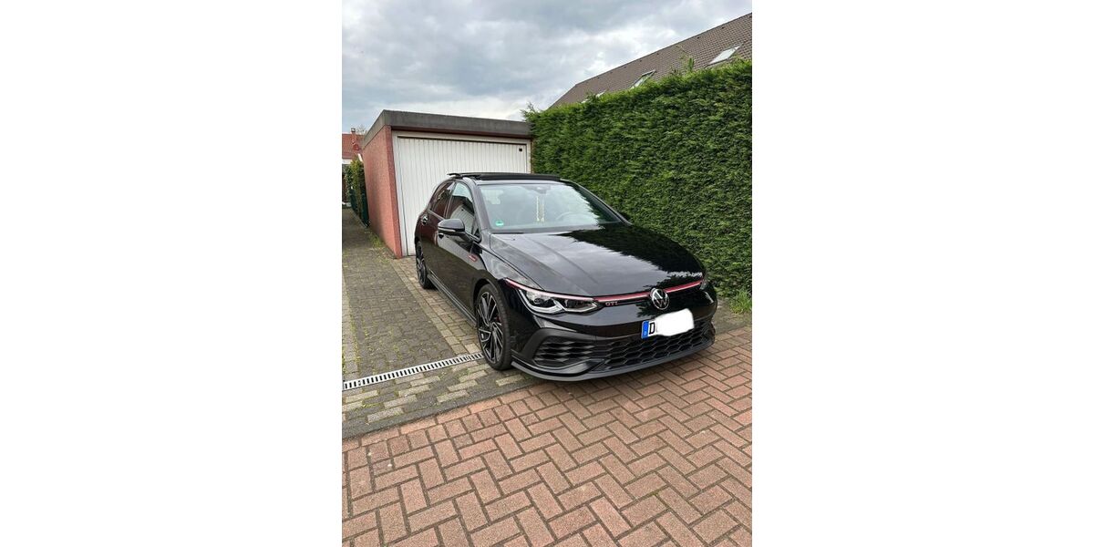 VW Golf 40.000 km 30.900 &euro; Duisburg 47179