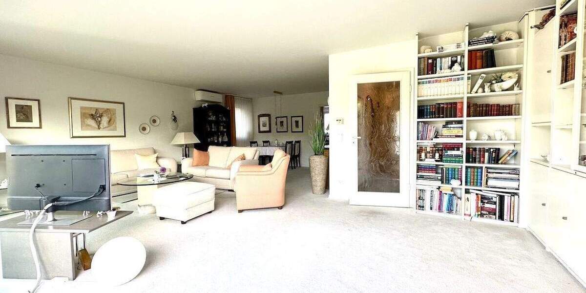 Gepflegte Doppelhaushälfte mit großem Grundstück 5 zimmer