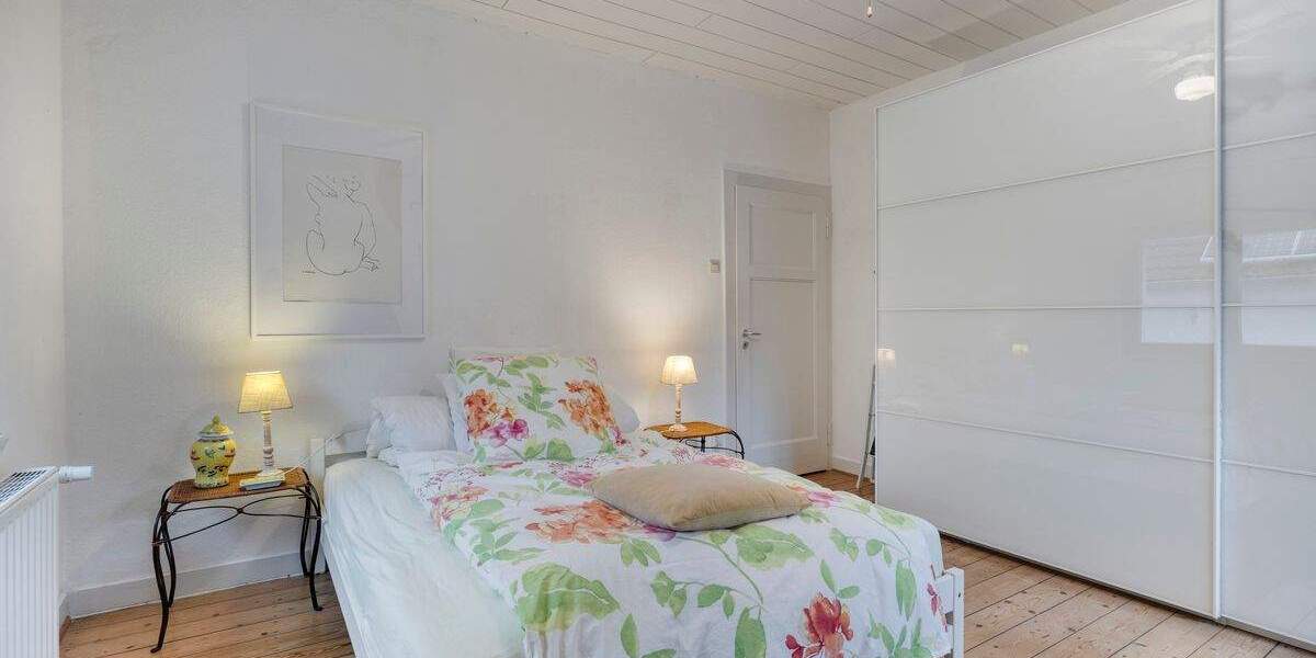 Doppelhaushälfte Düsseldorf Wittlaer - 2 Zimmer, 89 m&sup2;, 439.000&euro; | Angebot:23957253