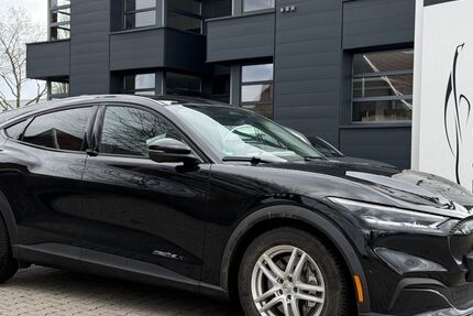 Ford Mustang Mach-E 99.600 km 24.440 &euro; Krefeld 47805